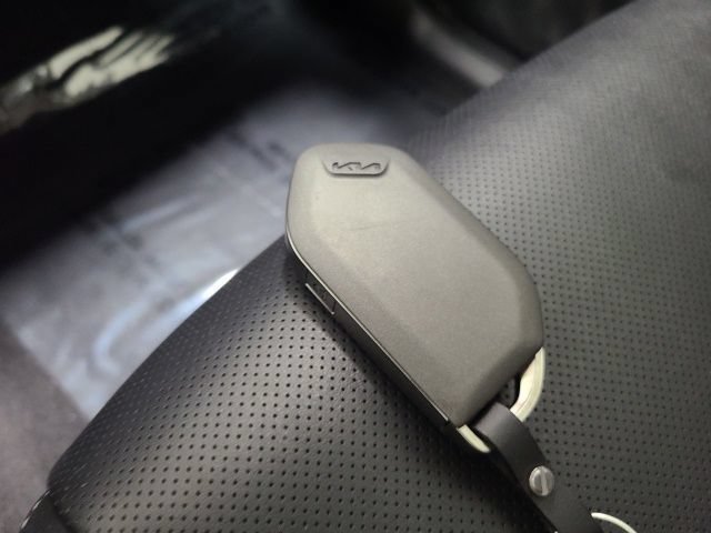 Used 2024 Dark Moss Kia S image 37