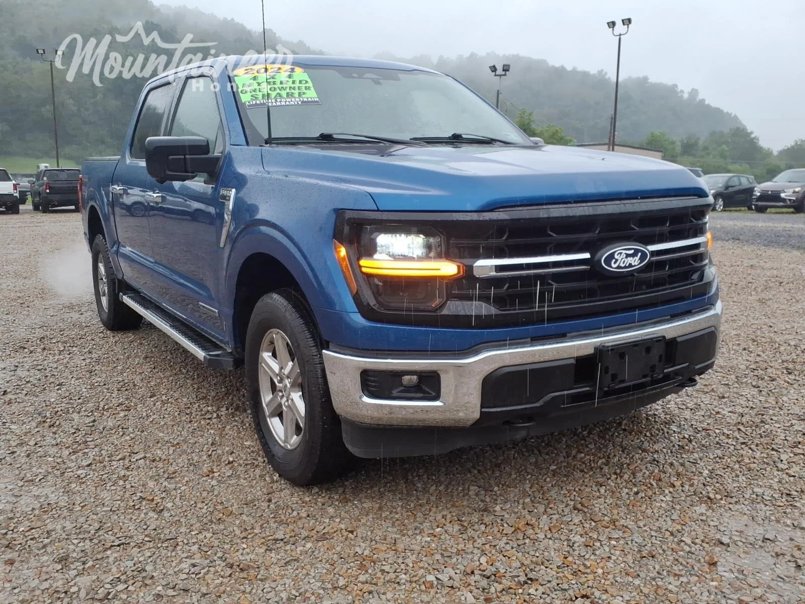 Used 2024 Atlas Blue Ford XLT image 2