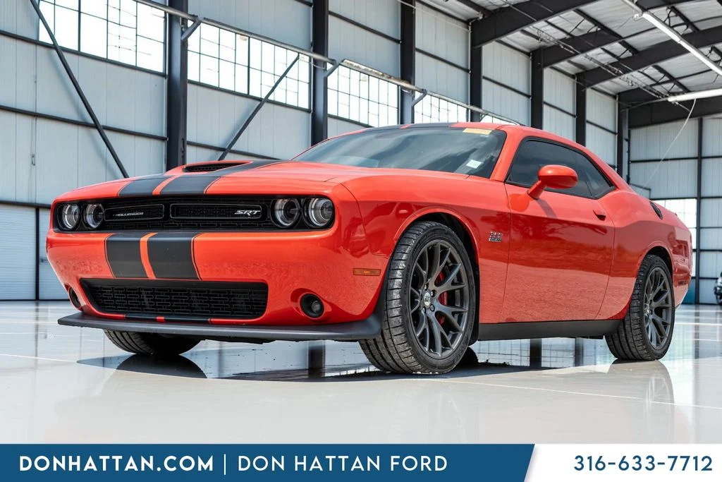 2016 Dodge Challenger SRT 392's photo