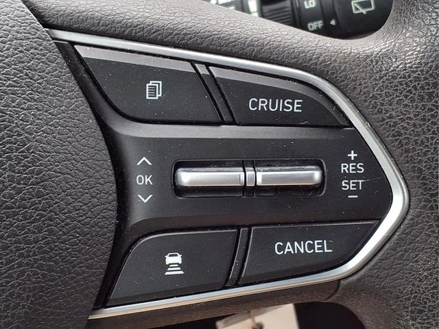 Used 2020 Gray Hyundai SE image 23