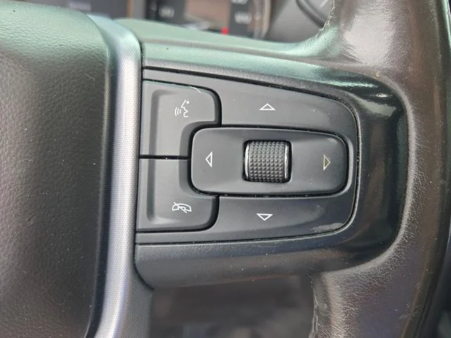 Used 2019 Black GMC SLT image 25