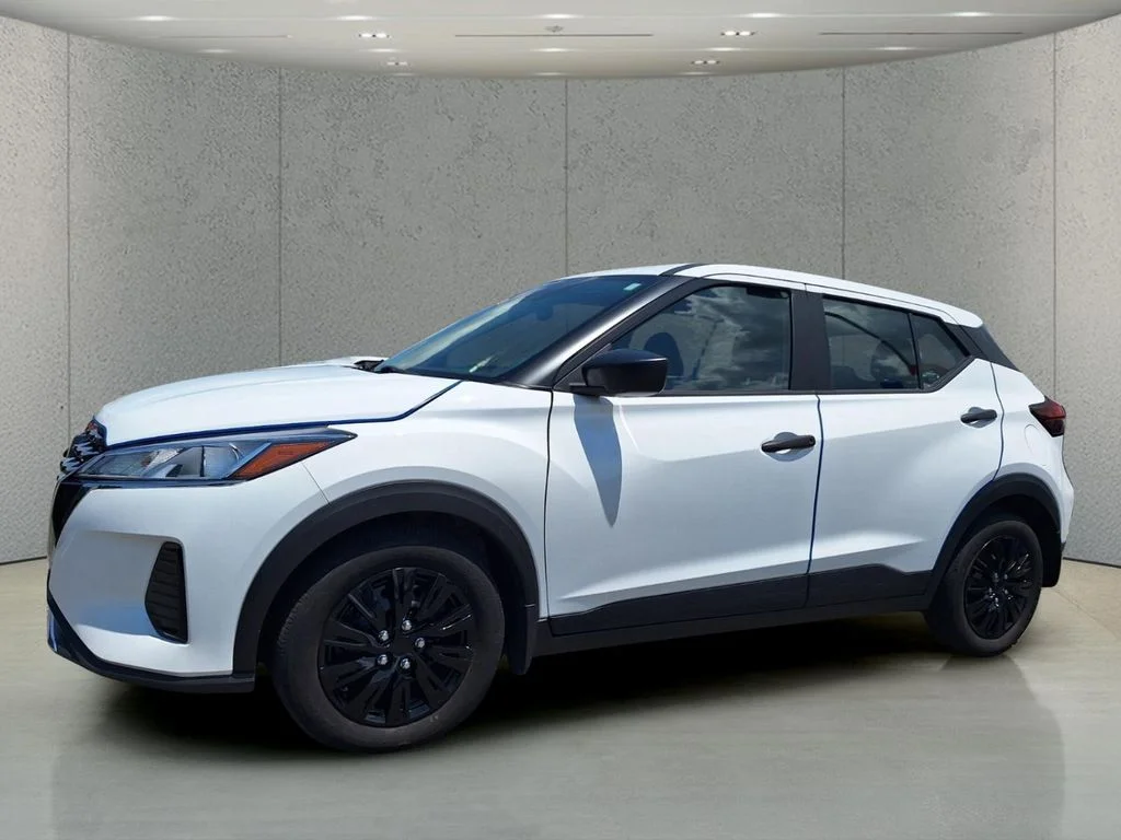 Used 2025 White Nissan S image 1