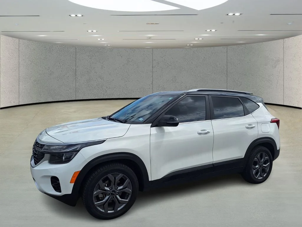 2024 Kia Seltos 2.0 S FWD's photo