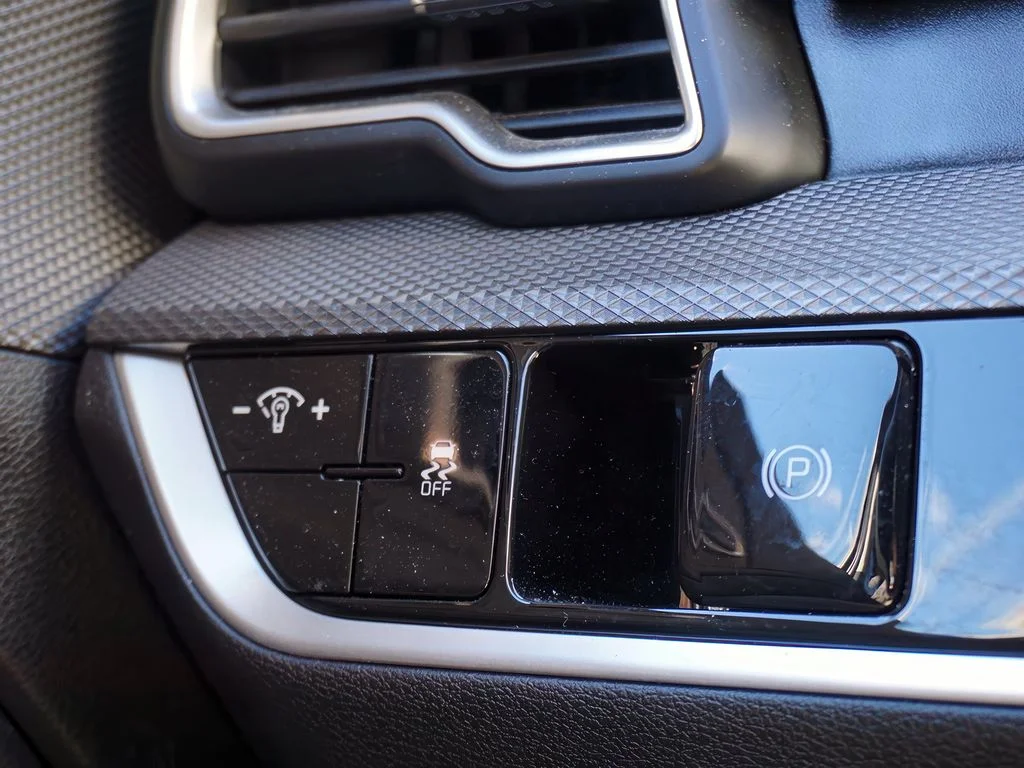 2023 Kia Sportage LX - Photo 20