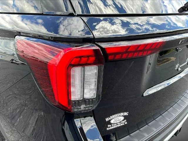 New 2026 Agate Black Metallic Ford Tremor® image 63