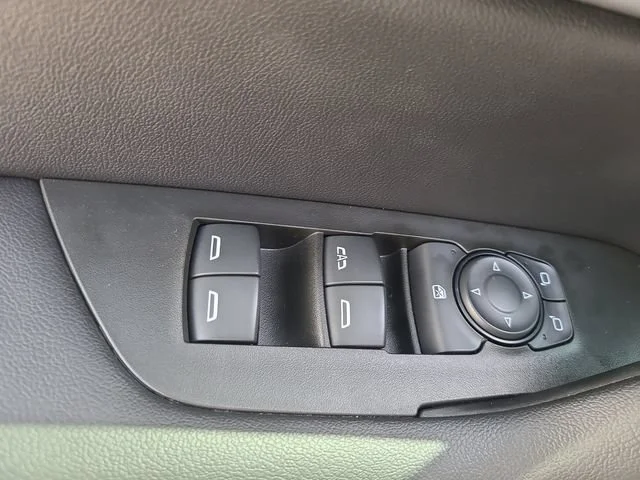 Used 2024 Summit White Chevrolet 2LT image 20