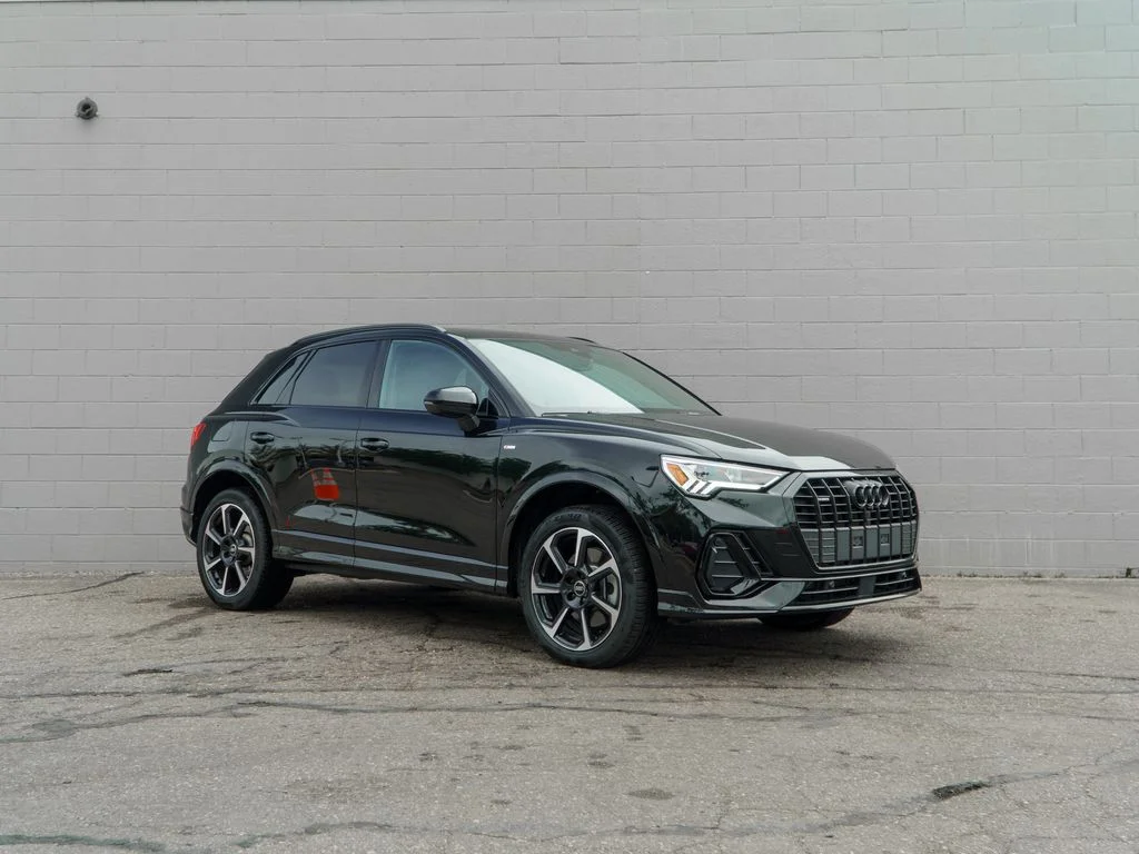Used 2025 Black Audi Premium Plus image 9