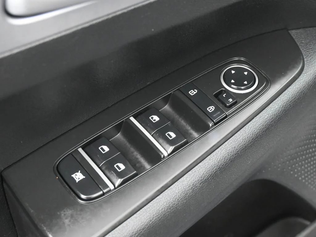 Used 2022 Steel Gray Kia LXS image 13