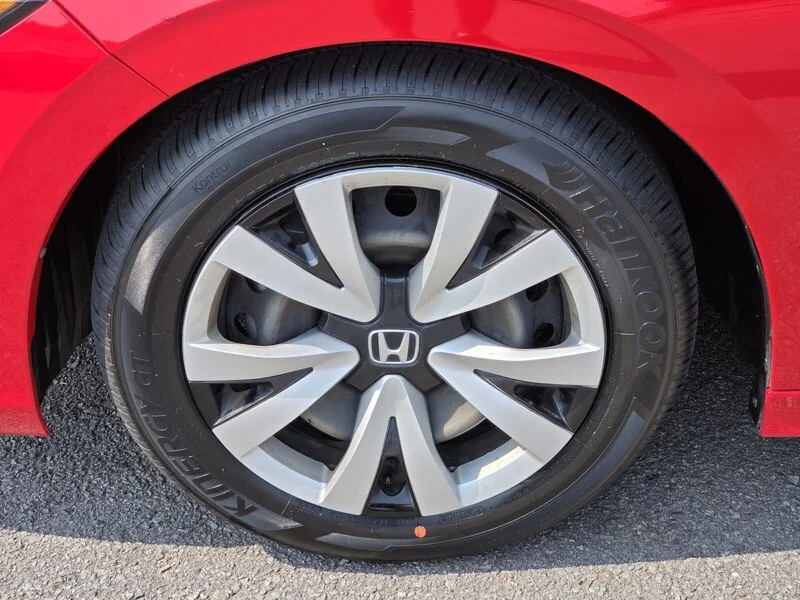 Used 2024 Rallye Red Honda LX image 18