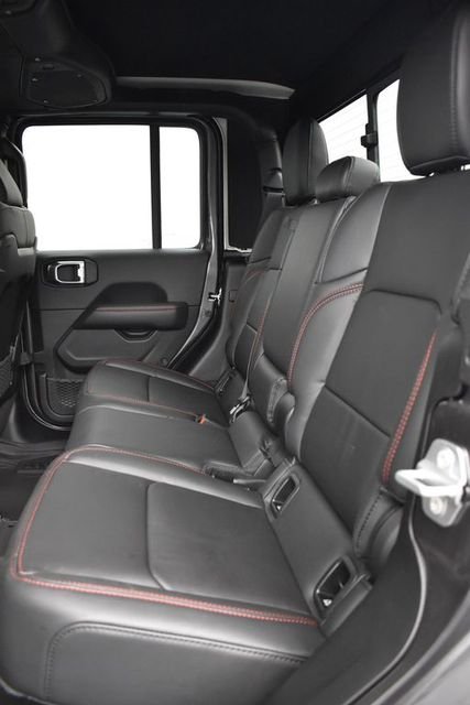 New 2026 Granite Crystal Metallic Clear-Coat Exterior Paint Jeep Rubicon X image 8
