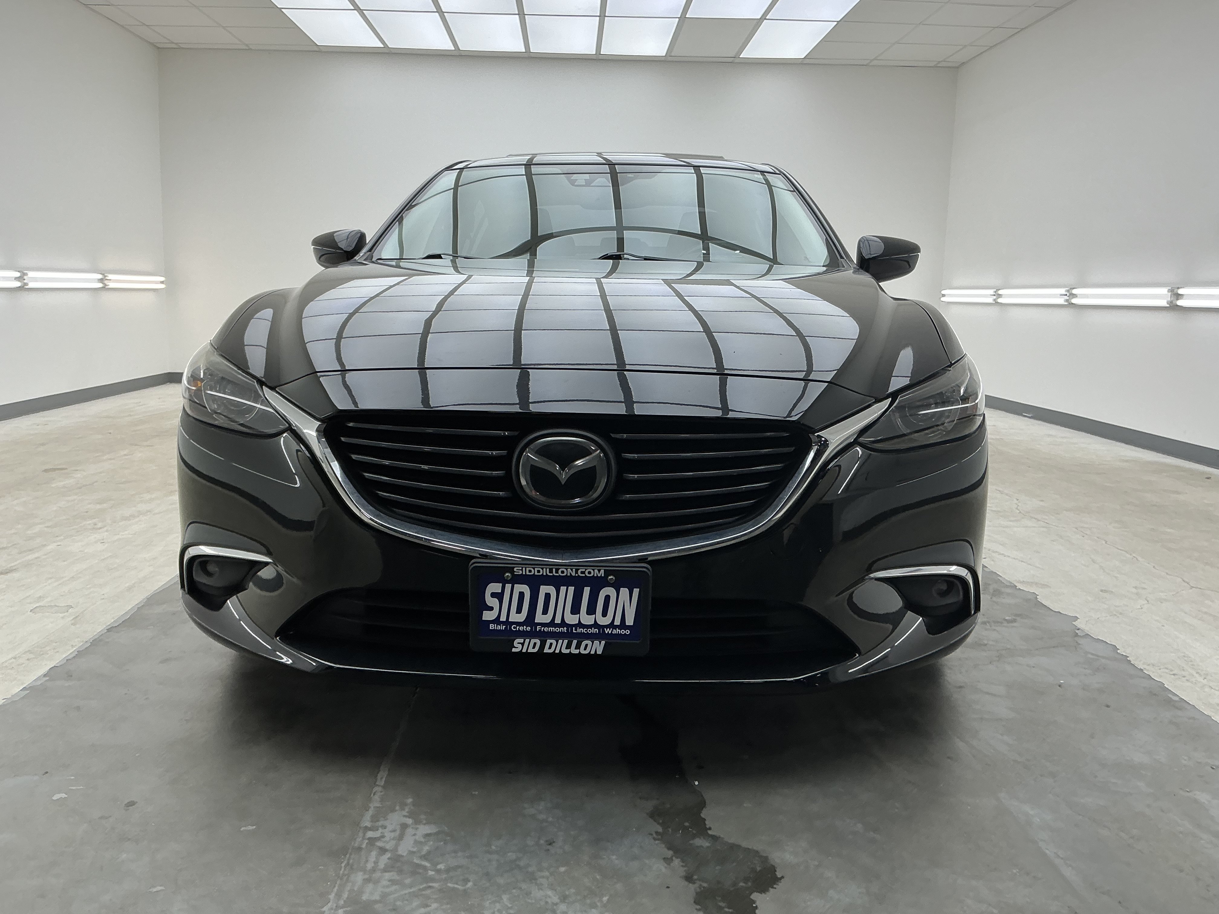 Used 2016 Jet Black Mica Mazda i Grand Touring image 2