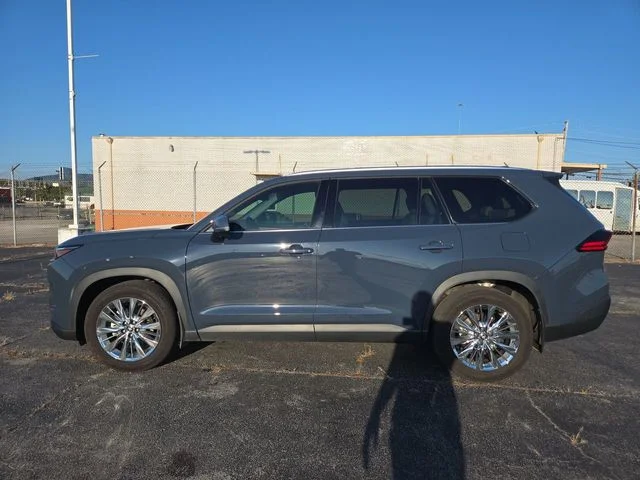 Used 2026 White Toyota Platinum image 5