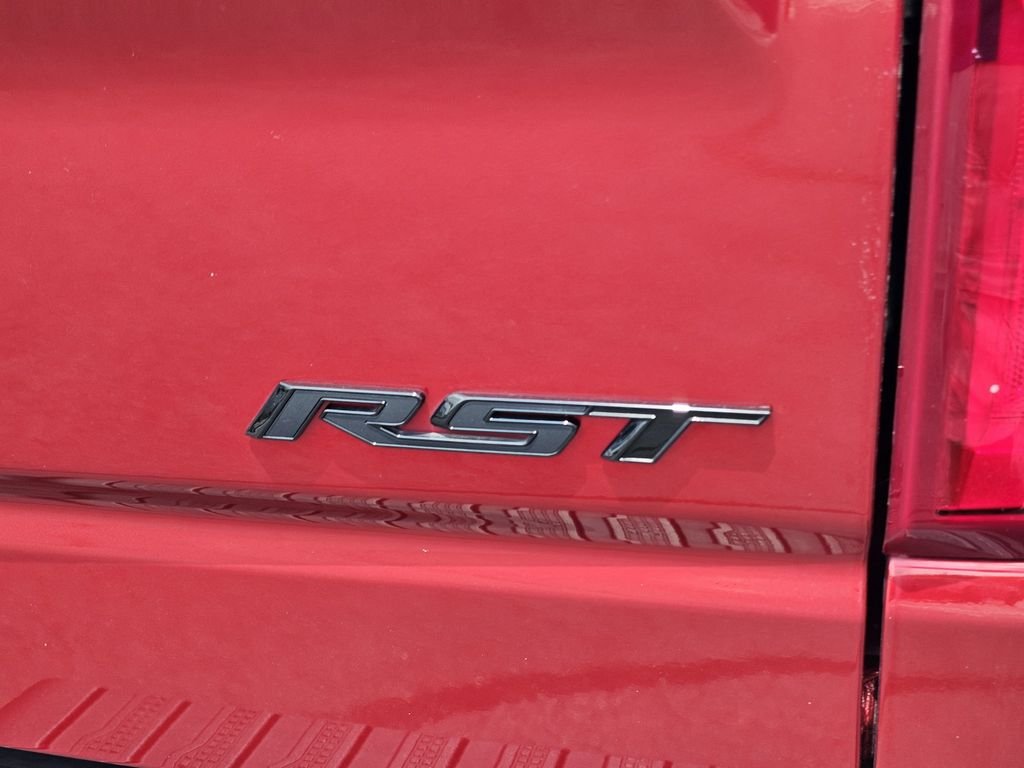 Used 2024 Red Chevrolet RST image 10