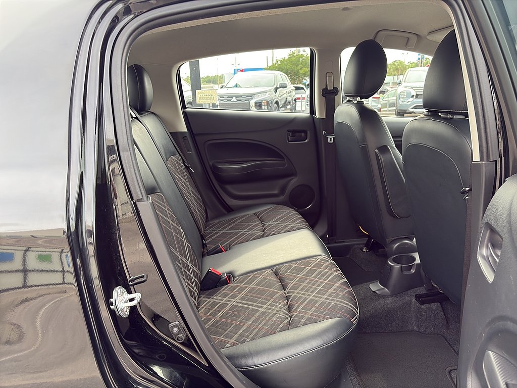 Used 2024 Jet Black Metallic Mitsubishi SE image 18
