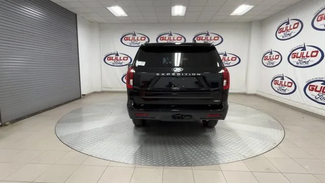 New 2027 Agate Black Metallic Ford Active image 11
