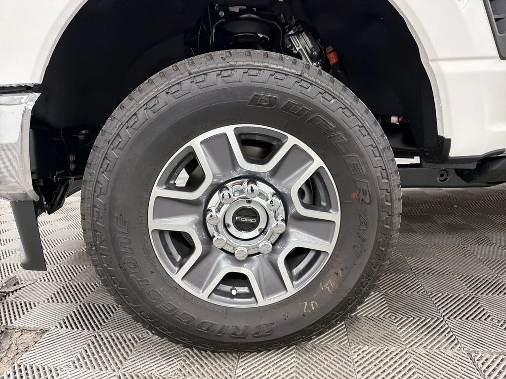 New 2026 White Ford Lariat image 13