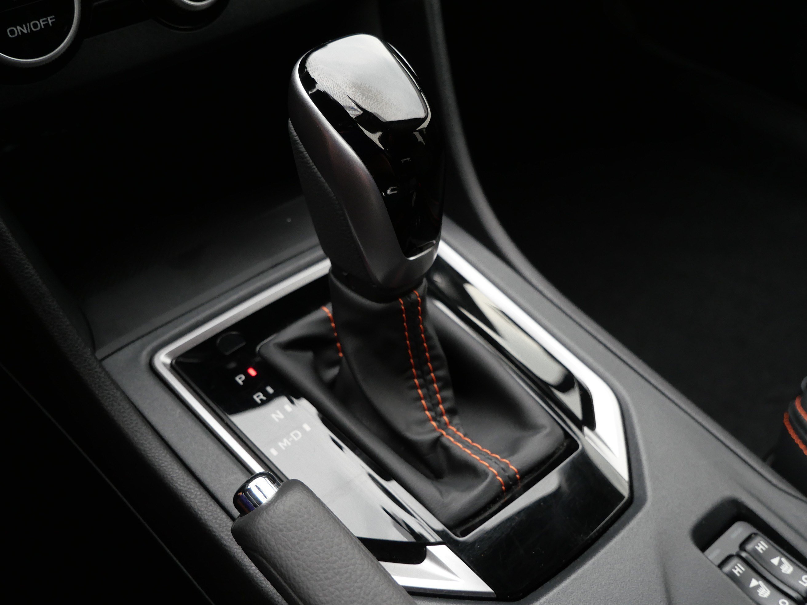 Used 2023 Ice Silver Metallic Subaru Limited image 24