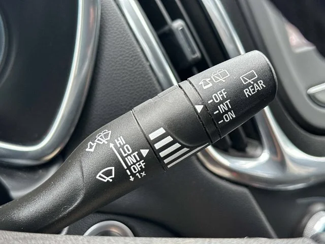 Used 2020 Gray Chevrolet LT image 26