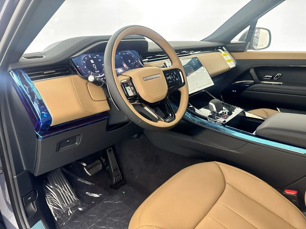 New 2026 Varesine Blue Land Rover Dynamic SE image 9