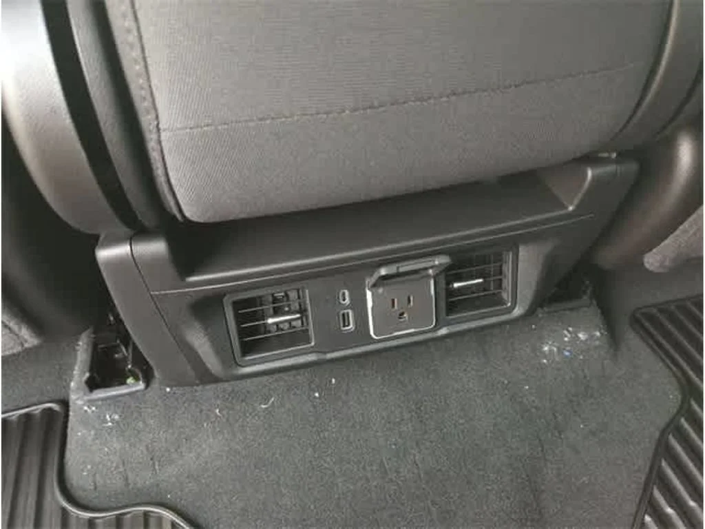 2026 Chevrolet Silverado 1500 LT - Photo 21