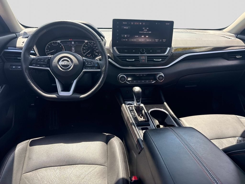 Used 2023 Blue Nissan 2.0 SR image 14