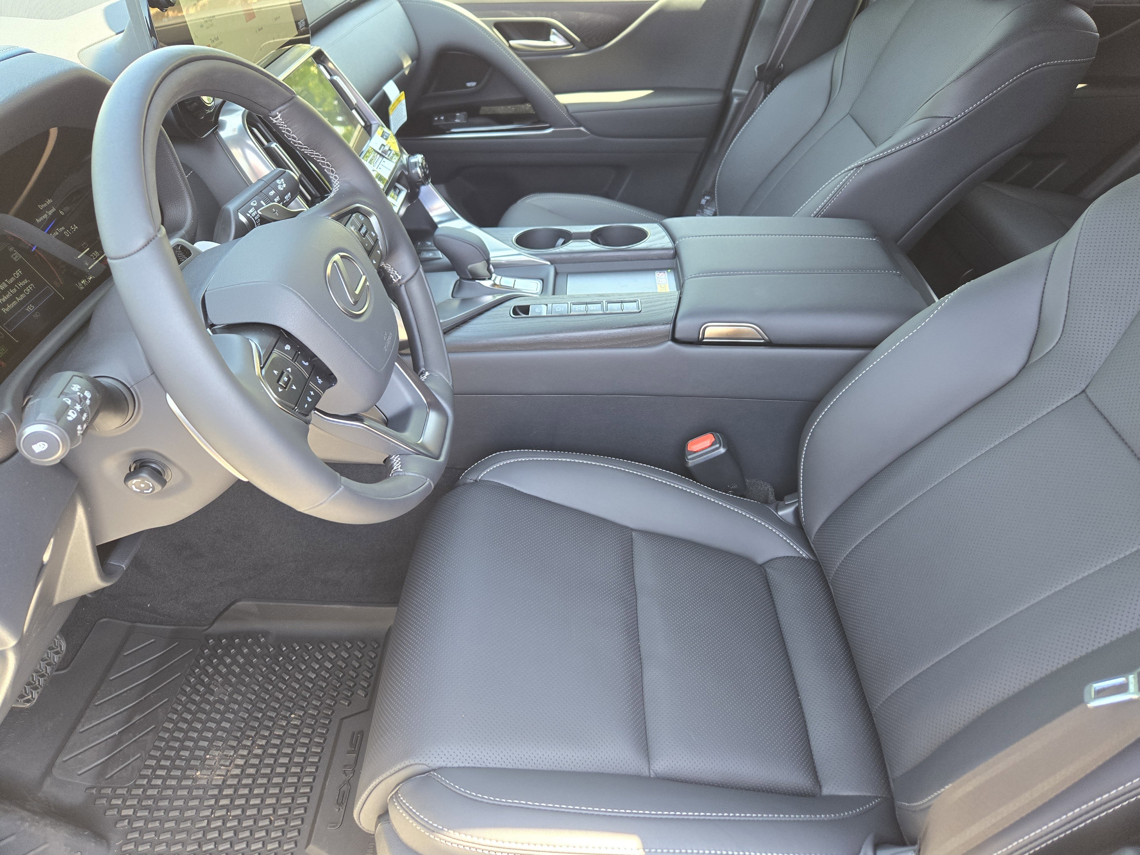 New 2026 Eminent White Pearl Lexus LUXURY image 9