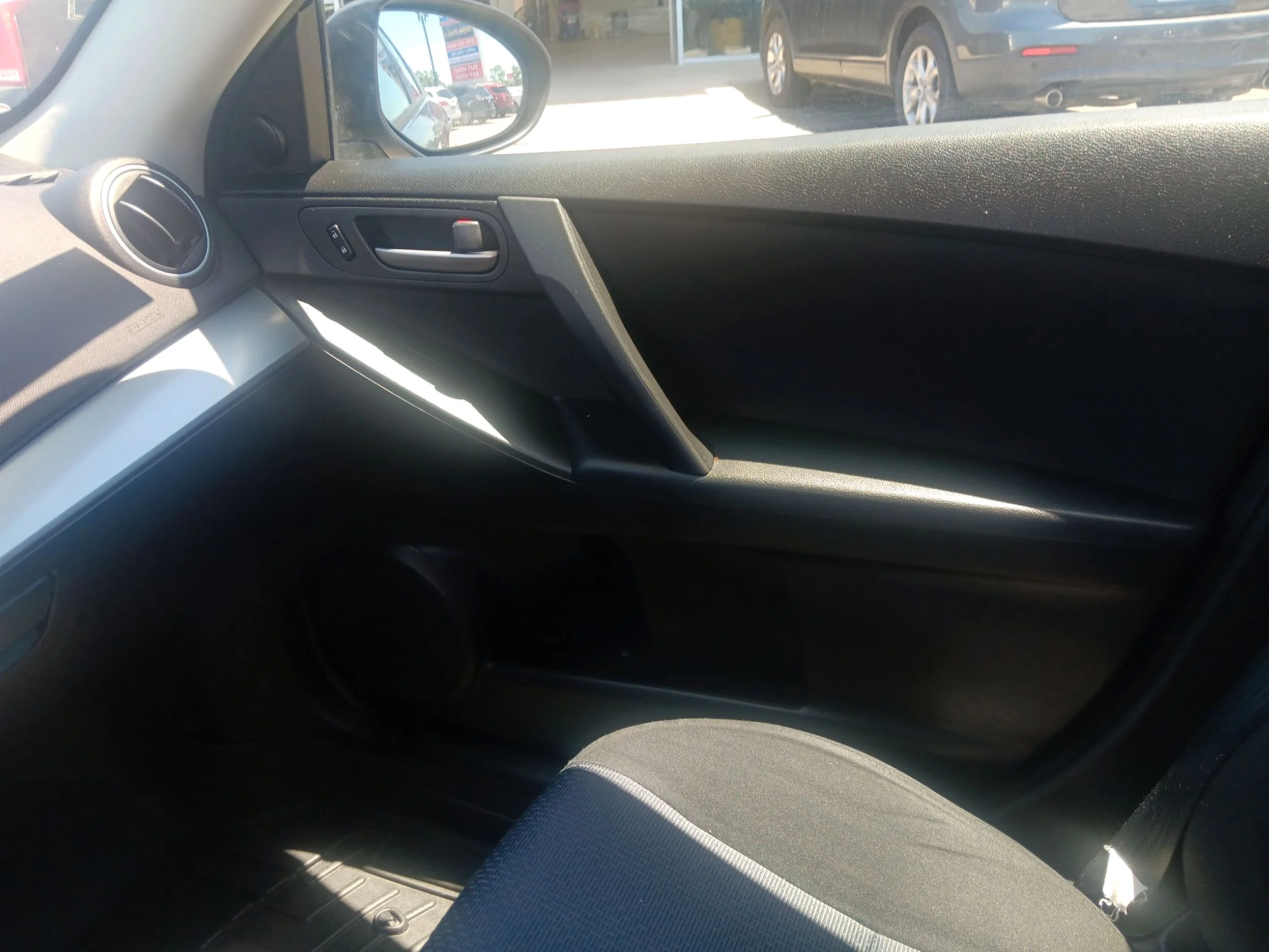 Used 2010 Gray Mazda i Touring image 17