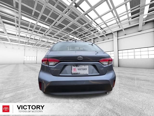 Used 2024  Toyota LE image 5