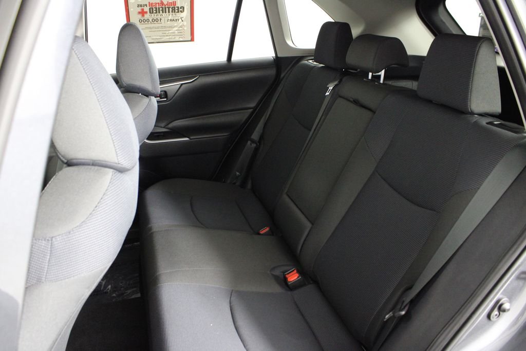 2025 Toyota RAV4 LE - Photo 19