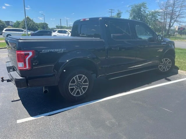 Used 2016 Black Ford XLT image 4