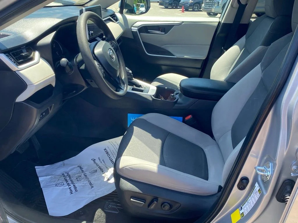 Used 2025 Silver Toyota XLE image 6