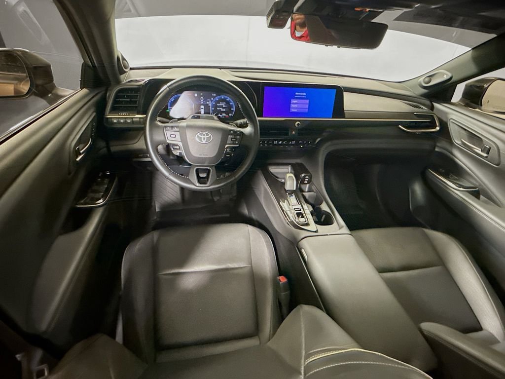 Used 2025 Bronze Age Toyota Limited image 23