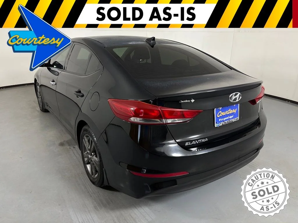 Used 2018 Black Hyundai SEL image 6