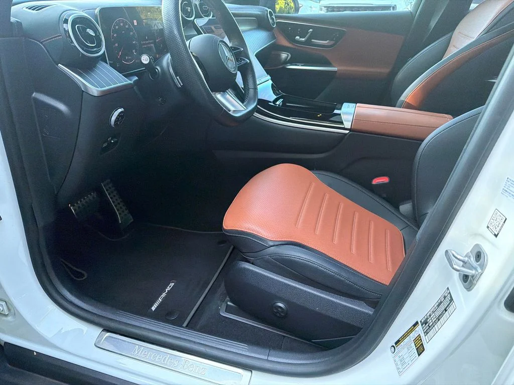 Used 2024  Mercedes-Benz GLC 300 image 9