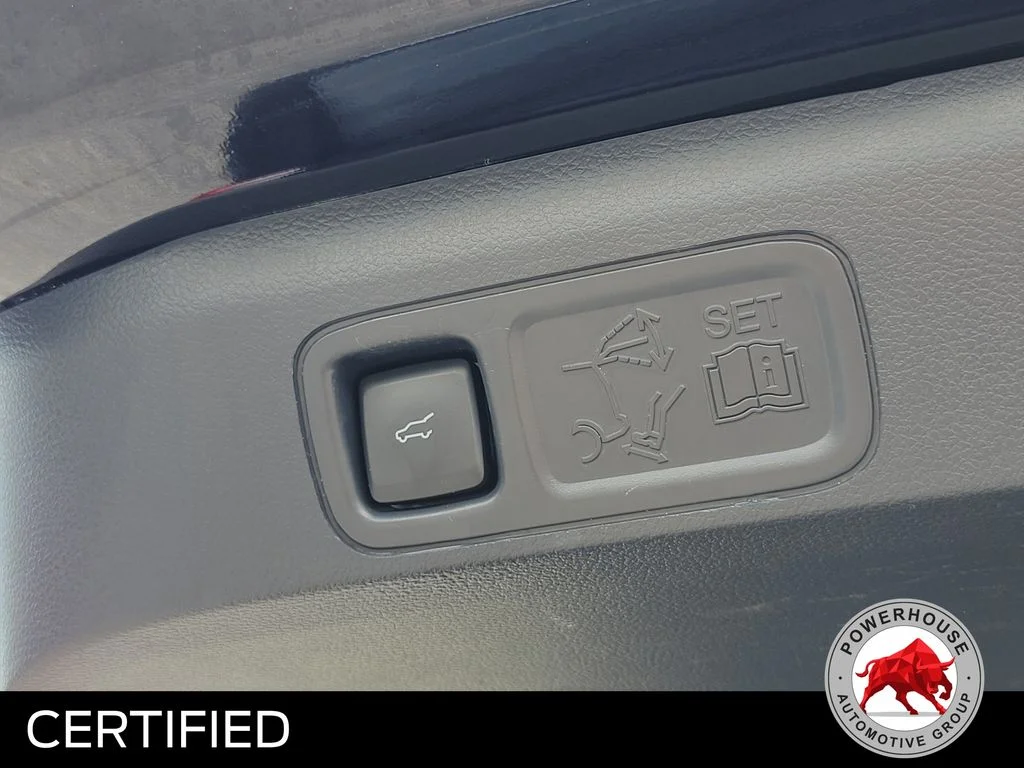 Used 2022 Black Ford Limited image 14
