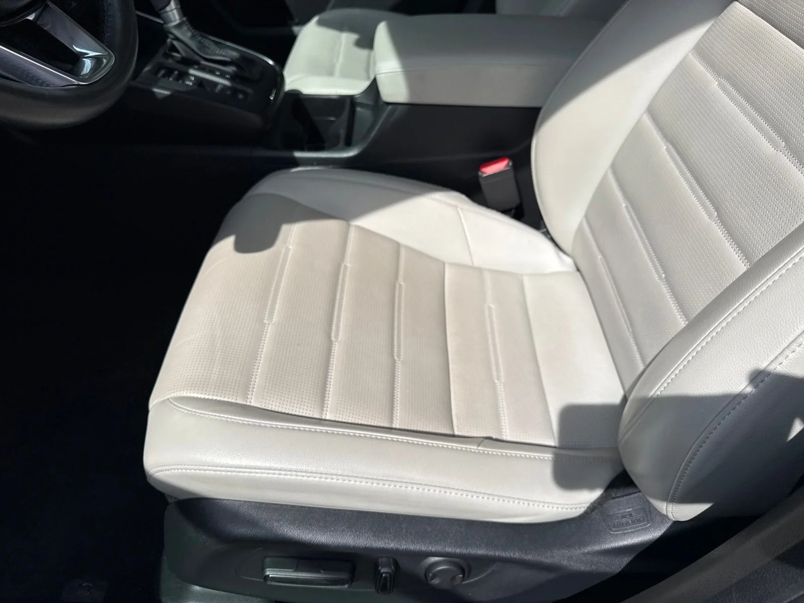Used 2024 Still Night Pearl Honda EX-L image 16