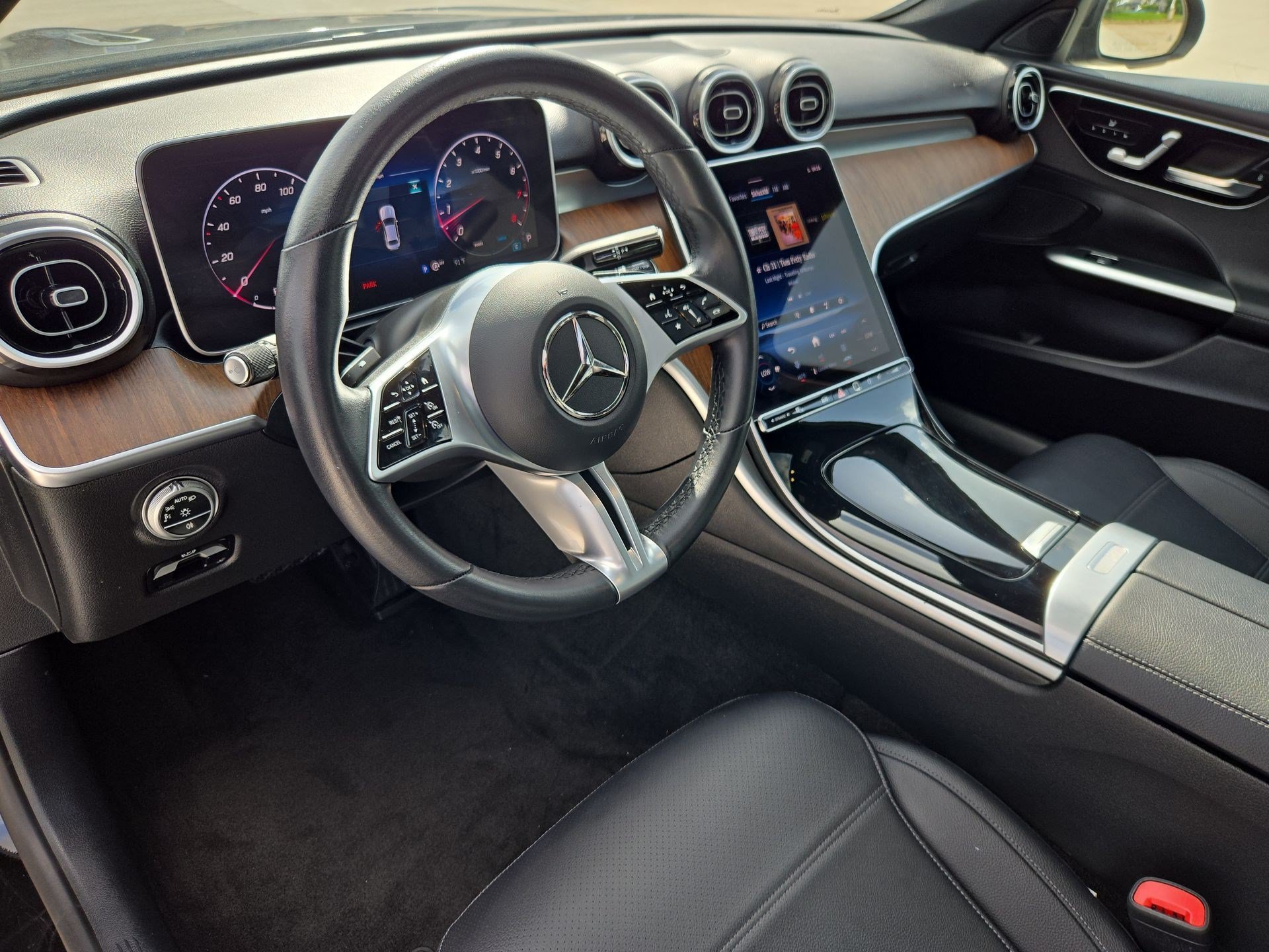 Used 2025 Black Mercedes-Benz C 300 image 11