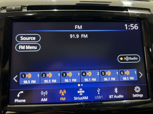 Used 2020 White Nissan Platinum image 12