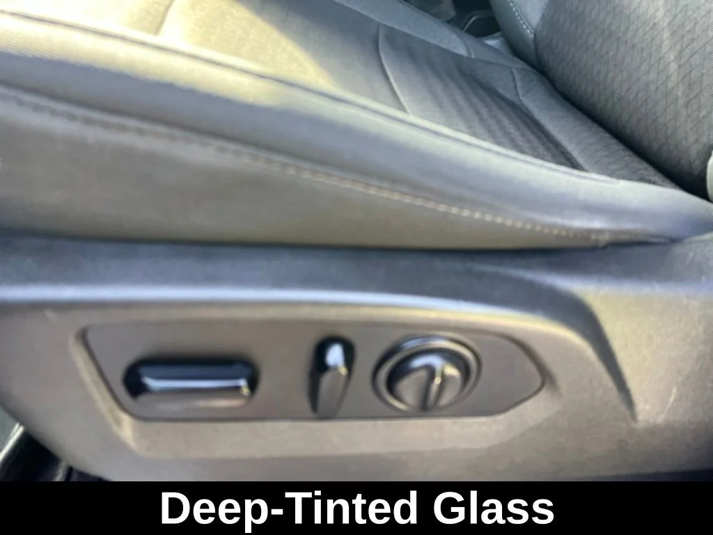 Used 2020 Red Chevrolet LT image 33