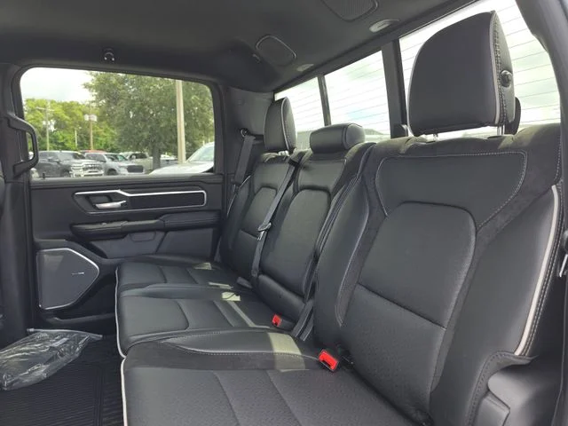 2026 RAM 1500 Laramie - Photo 17