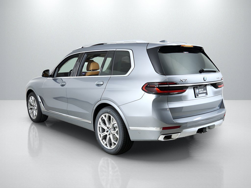Used 2026 Skyscraper Grey Metallic BMW xDrive40i image 15