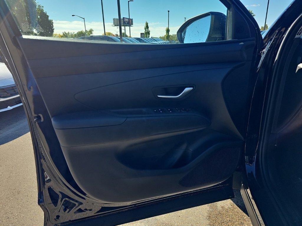 New 2026 Black Hyundai SEL Plus AWD image 10