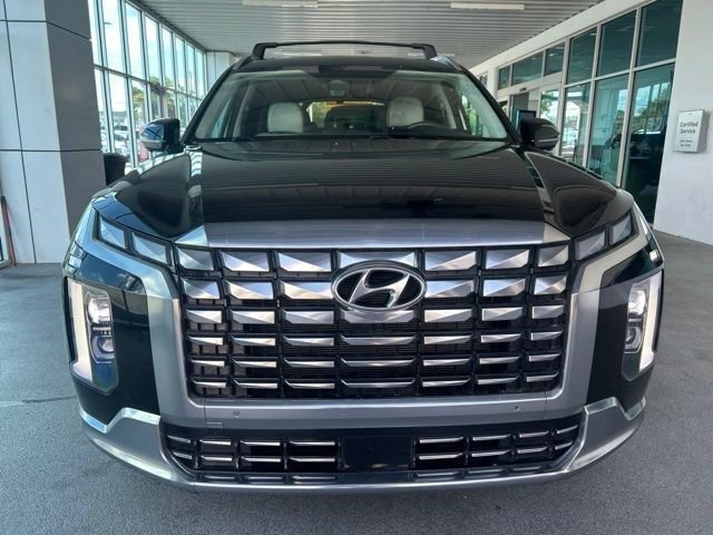 Used 2024 Black Hyundai Calligraphy image 2