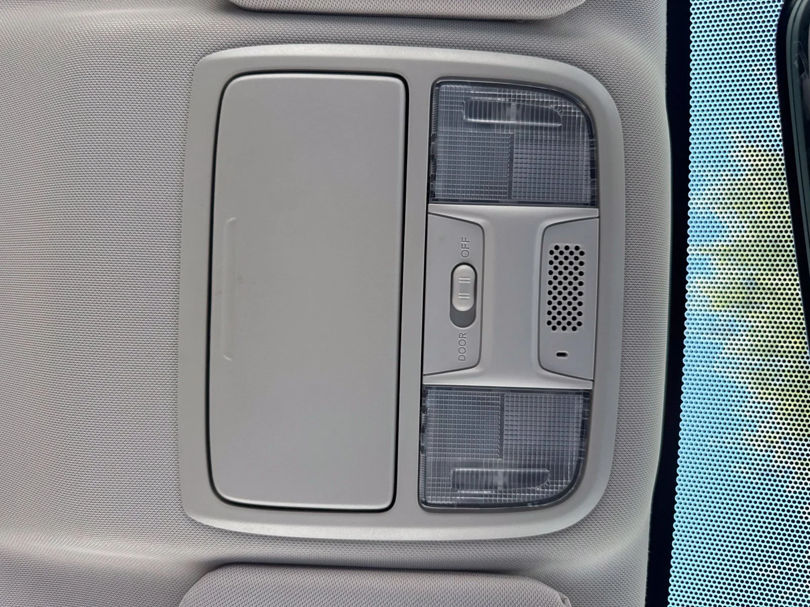 Used 2016  Honda SE image 23