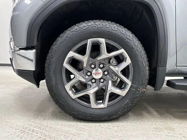 2026 GMC Sierra 1500 SLT - Photo 33