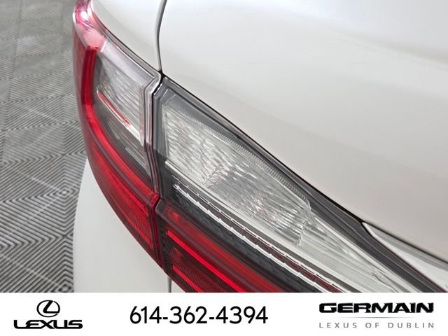 Used 2017 White Lexus 350 image 14