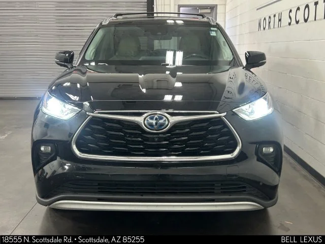 Used 2021 Black Toyota Platinum image 4