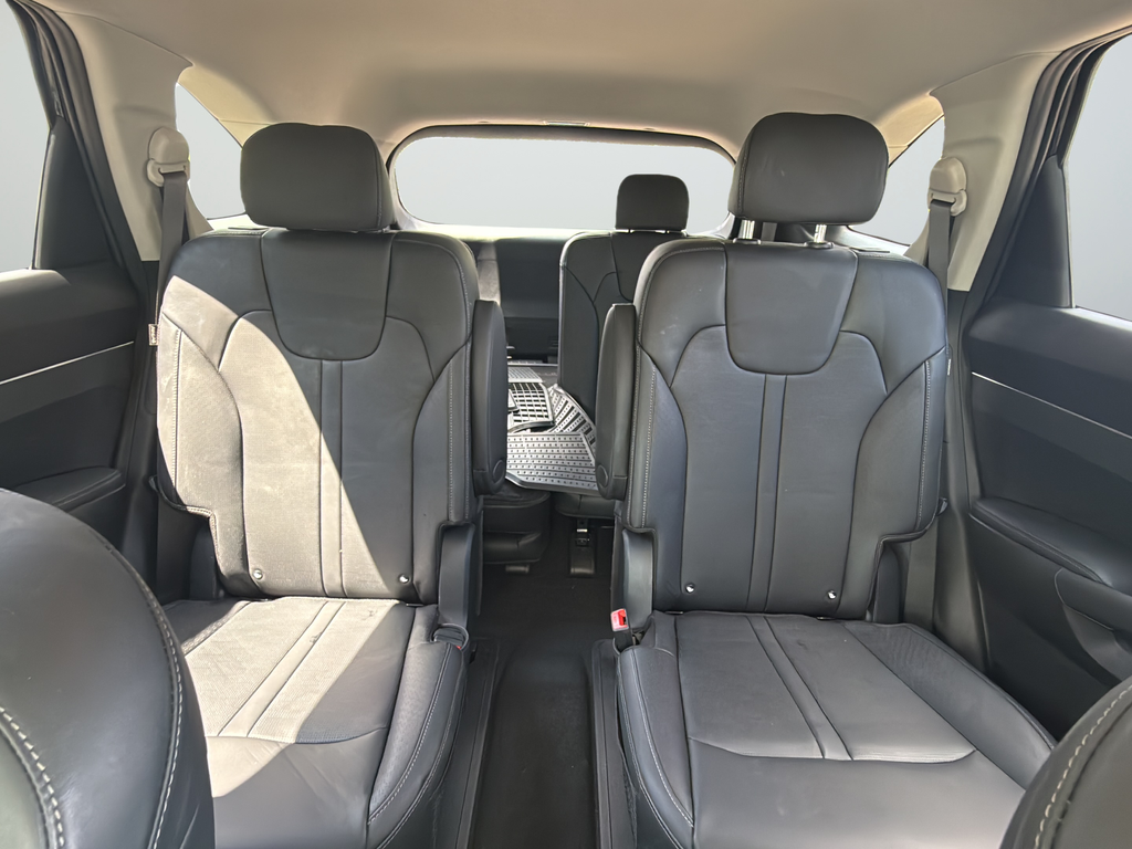 Used 2025 Black Kia EX image 29