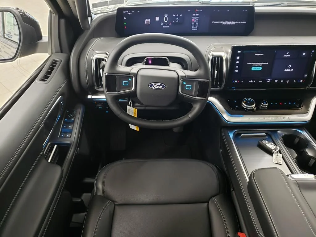 New 2027 Marsh Gray Ford Platinum image 16