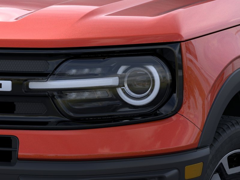New 2024 Hot Pepper Red Tinted Clearcoat Ford Outer Banks® image 18